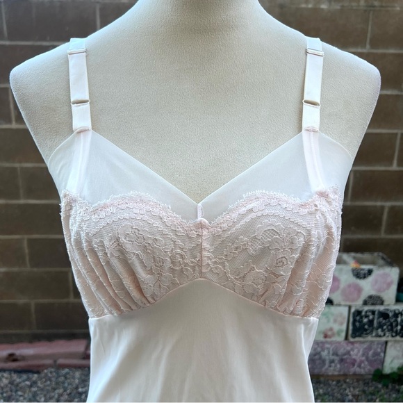 VINTAGE Rogers Midi Slip Nylon Lace Light Pink Size 34 - Picture 2 of 9